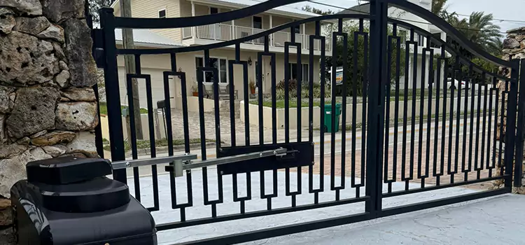 Swing Gate Opener with Keypad Glassmanor
